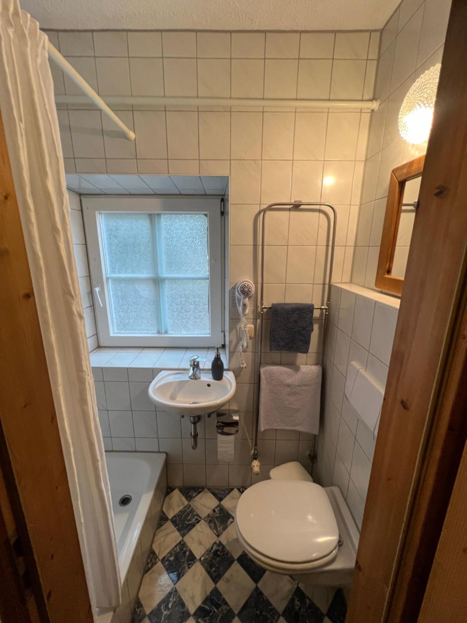 Gasthaus Zur Post Waal Esterno foto
